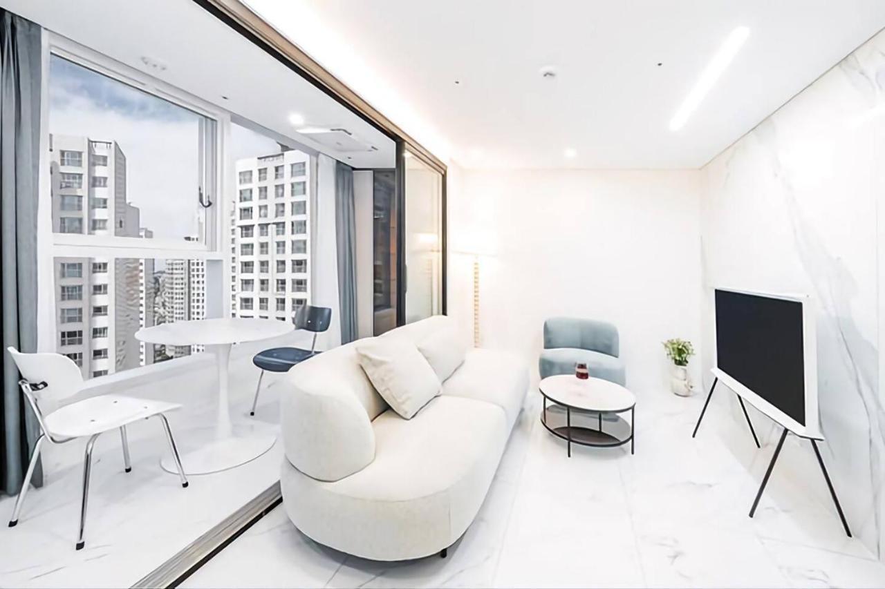 Uh Flat The Seocho Apartman Szöul Kültér fotó