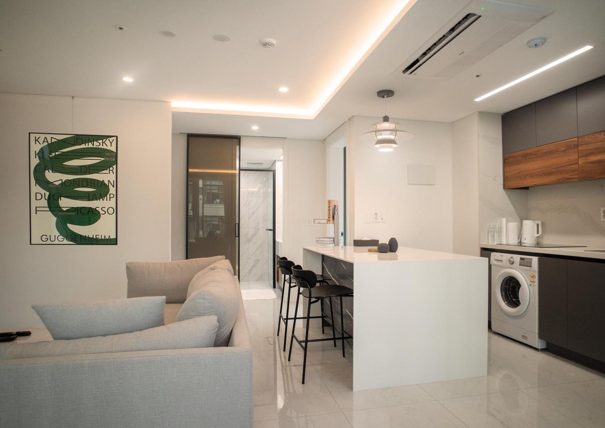 Uh Flat The Seocho Apartman Szöul Kültér fotó
