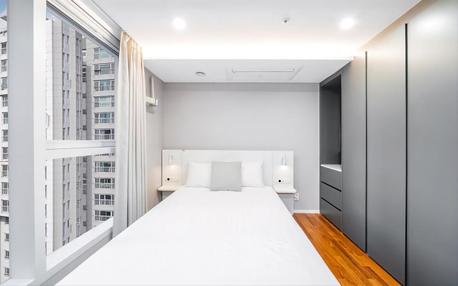 Uh Flat The Seocho Apartman Szöul Kültér fotó